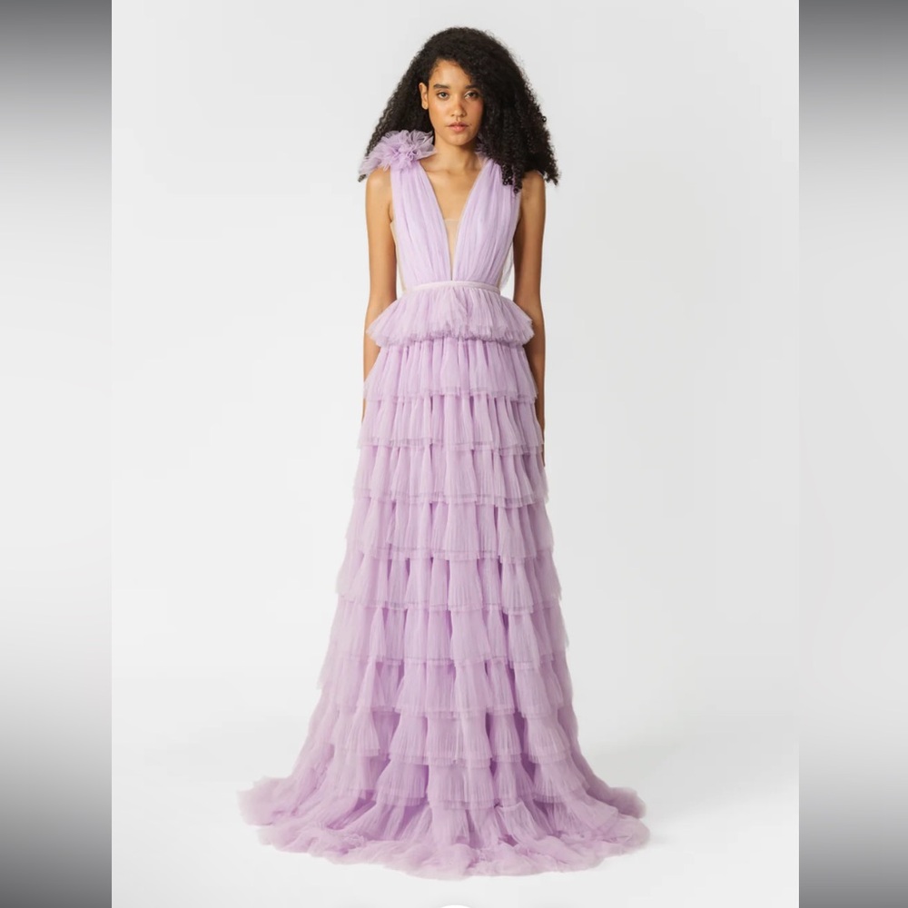 SAU LEE:
Sabrina Tulle Gown
Color:Lavender
Size